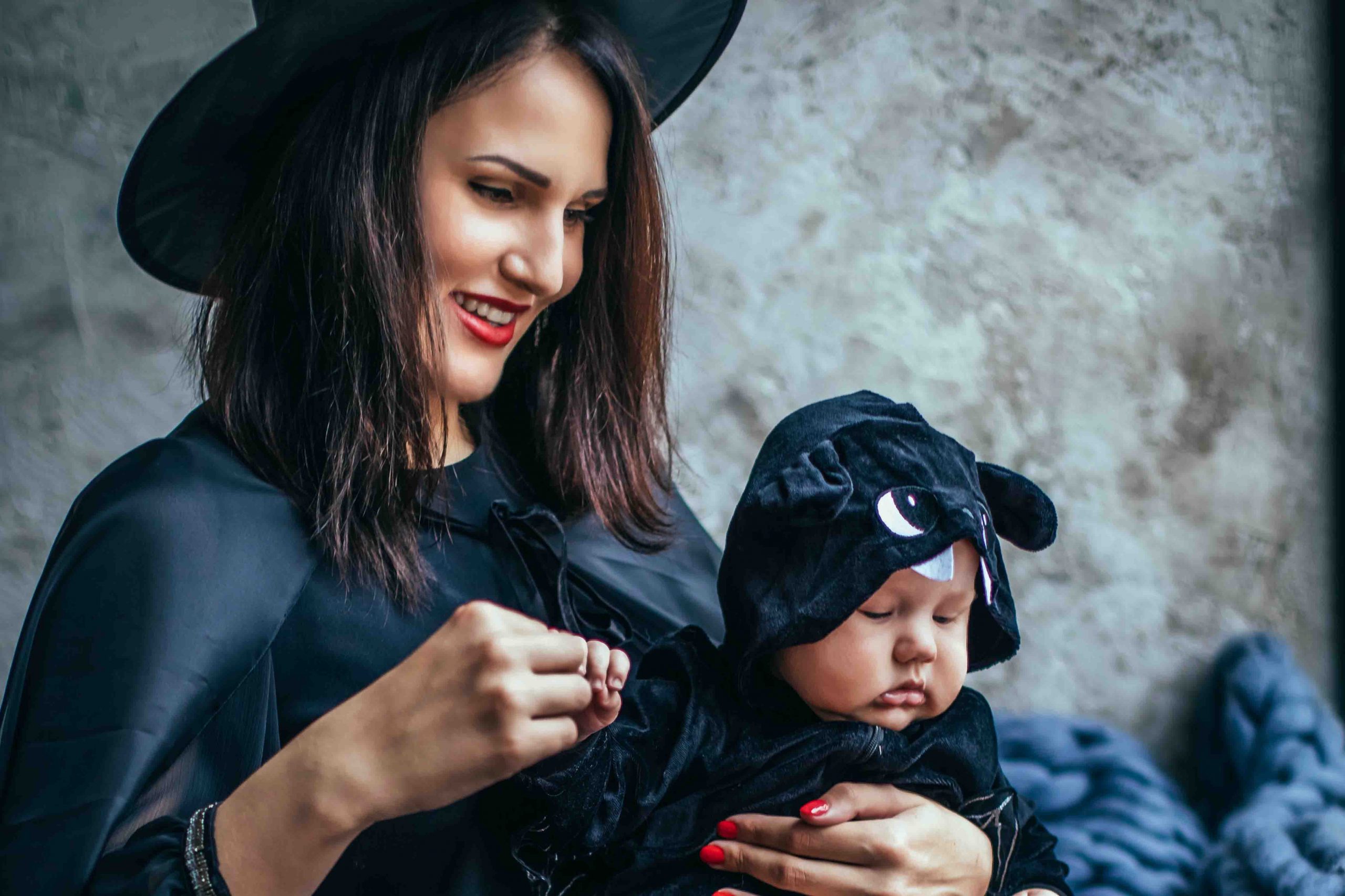 Utimate Guide to Celebrate Halloween with Kids