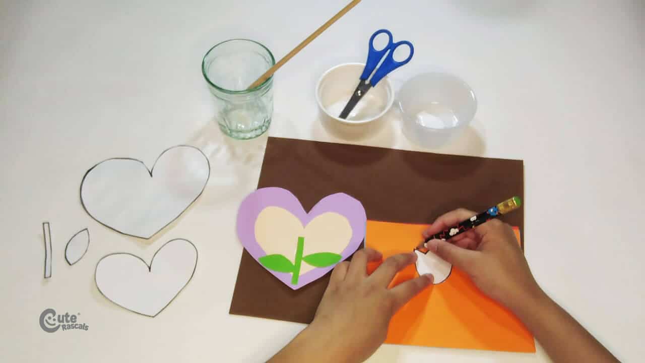 Drawing flowers for valentine card
