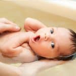 Baby’s Bath Time Tips Every New Parent Needs to Know (Now)