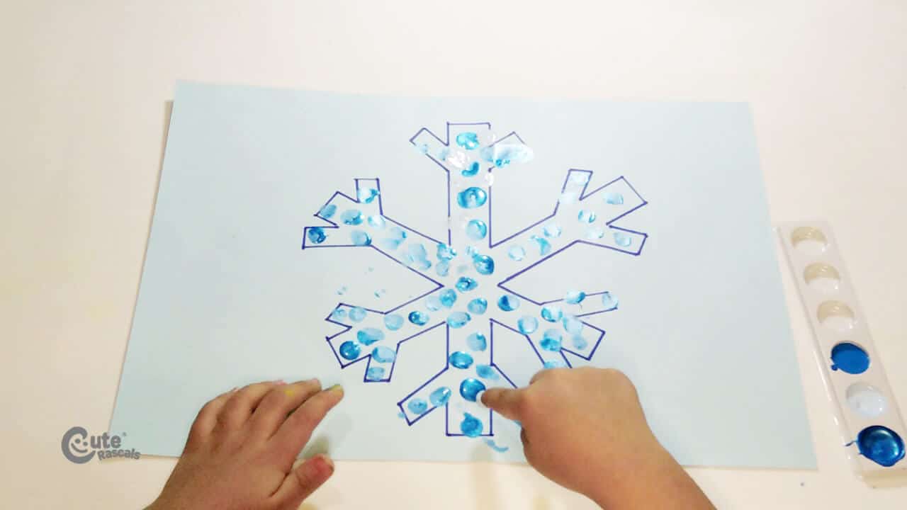 paint the snowflake doing fingerprints
