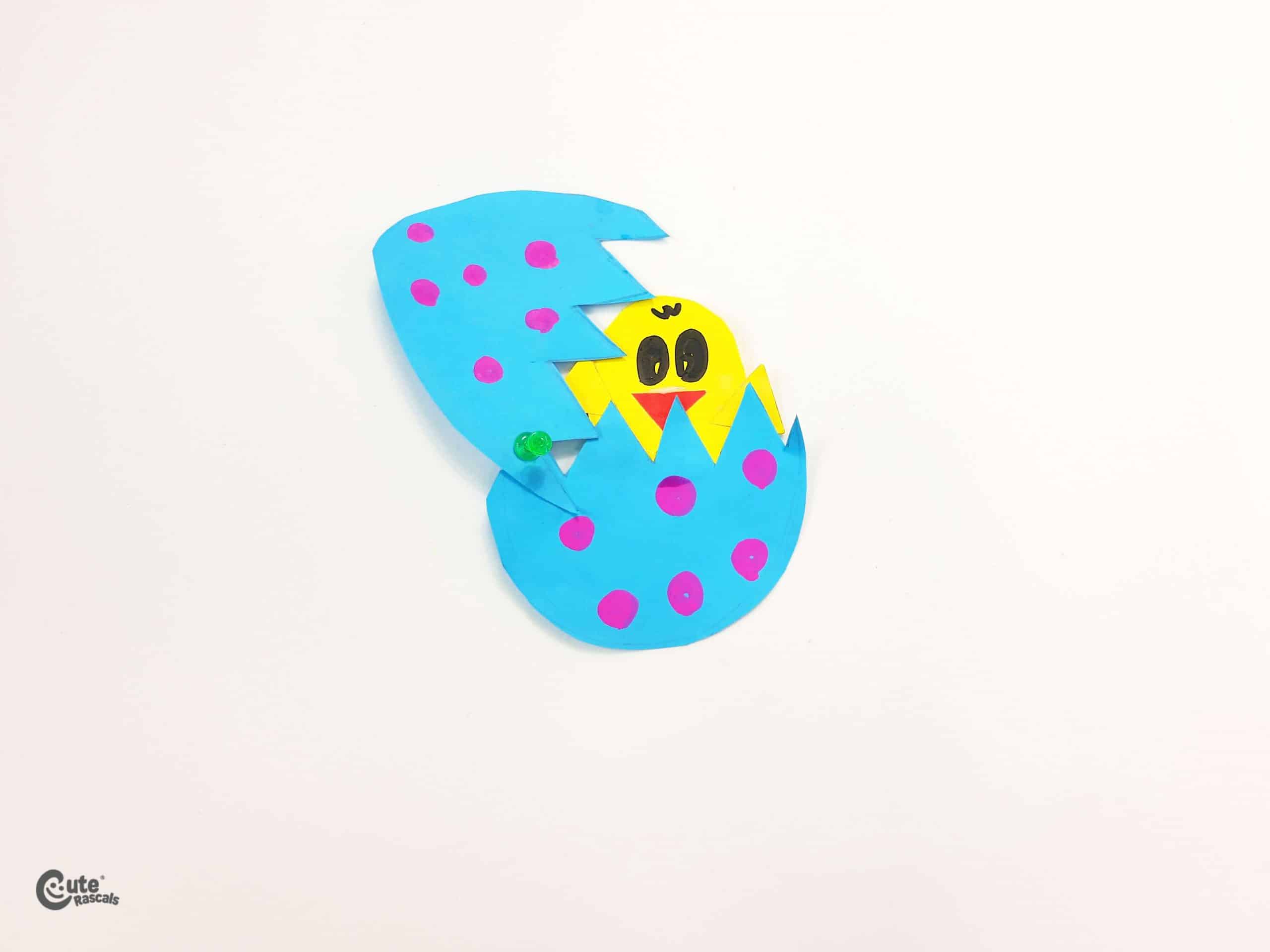 Chick craft made with different materials. Easter crafts for preschoolers