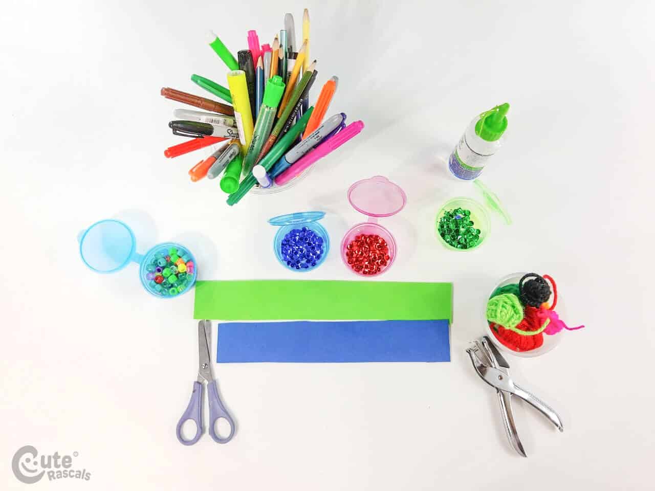 Materials Friendship Bracelet Activity. Fun craft activities for preschoolers.